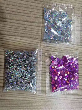 金粉包裝機積極的走向了現代化的發展道路